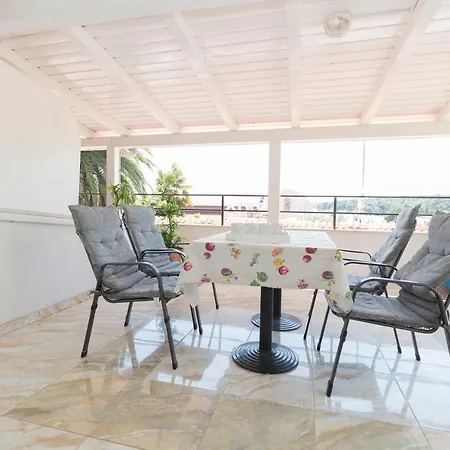 Bed & Breakfast And Palma