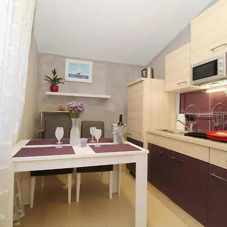 Bed & Breakfast And Palma 3*